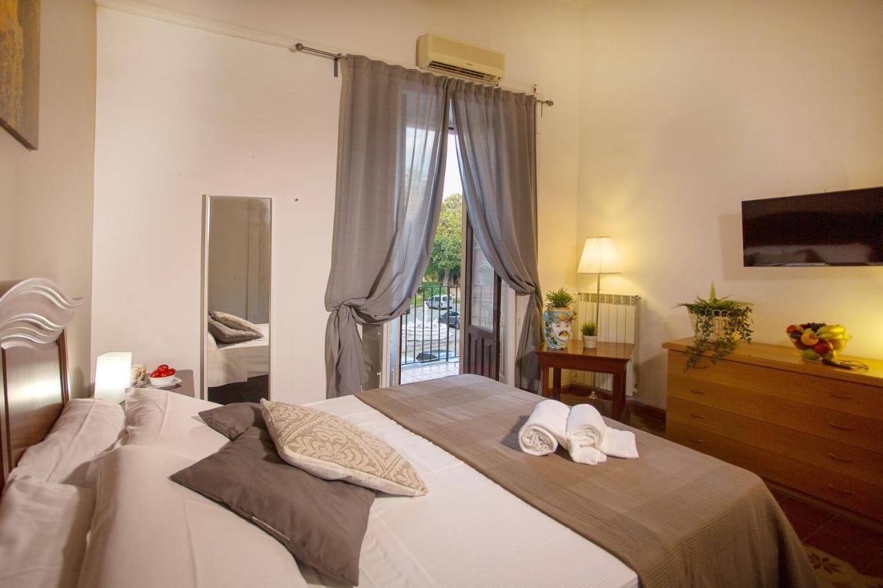 Bruca House Apartment คาตาเนีย ภายนอก รูปภาพ